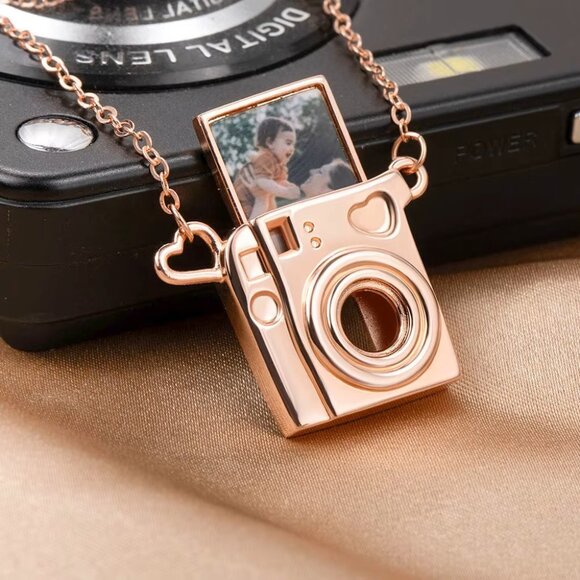 Rose Gold Camera Necklace with Personalized Photo Photography Pendant, Gift - Picture 1 of 2